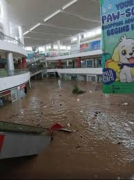 SM Consolacion in Cebu submerged in floodwater